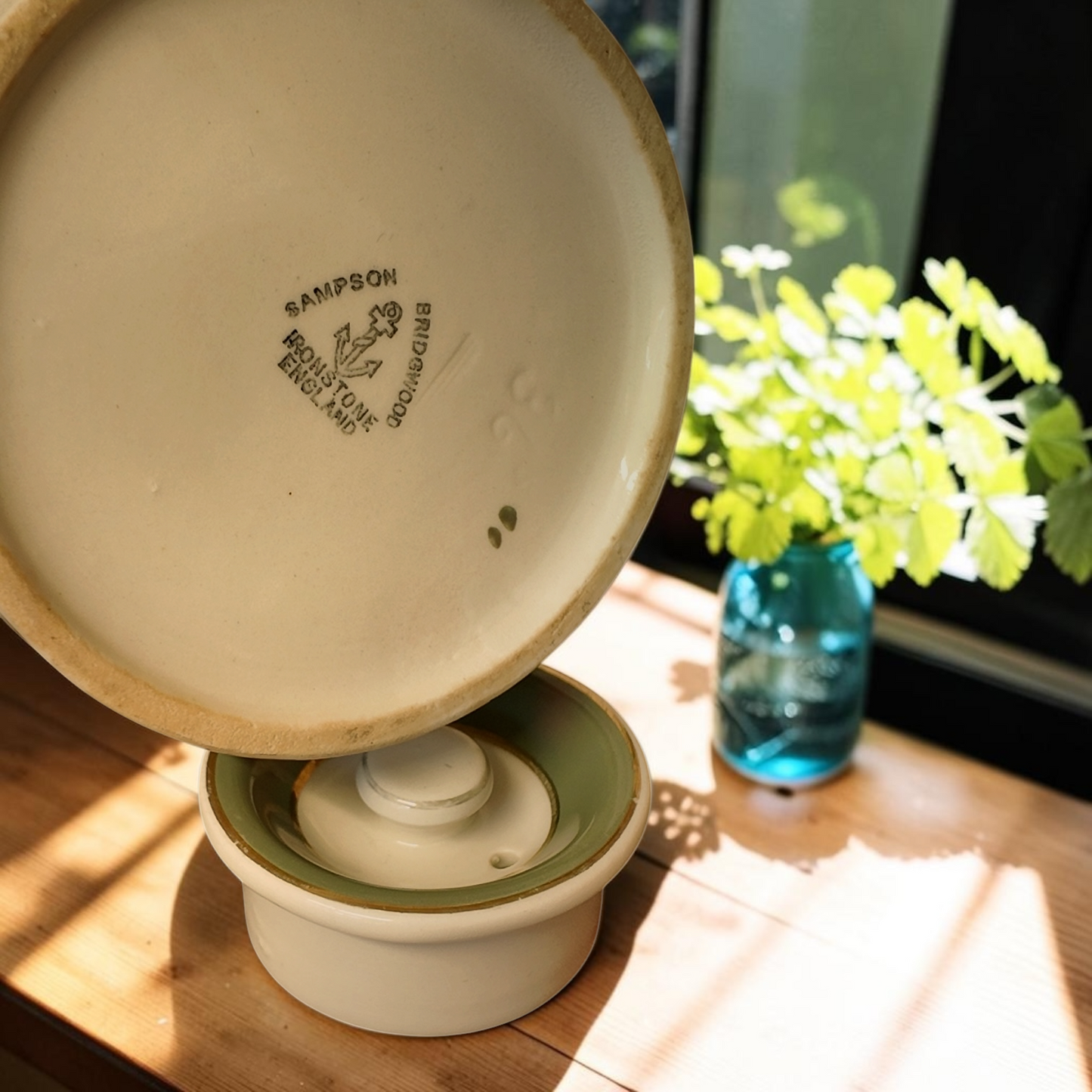The Bridgwood Pot